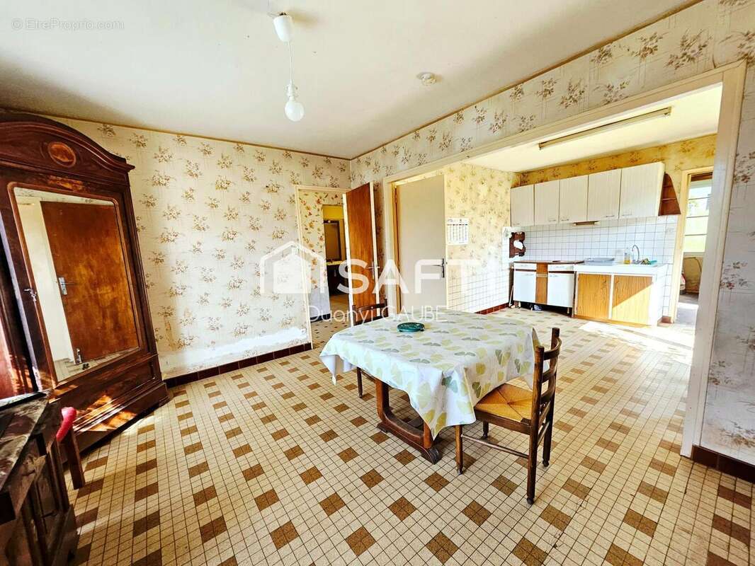 Maison 100 m² à Barenton  - photo 4