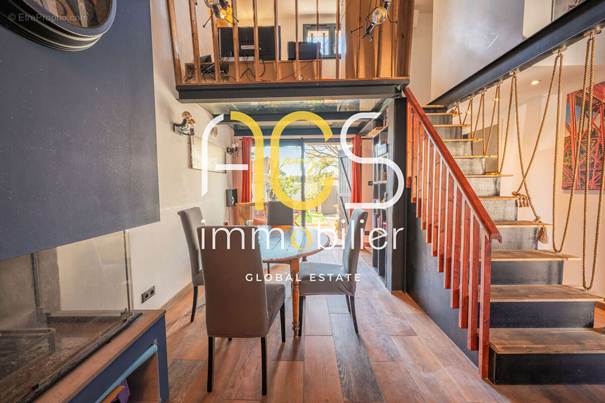 Maison à SAUSSET-LES-PINS