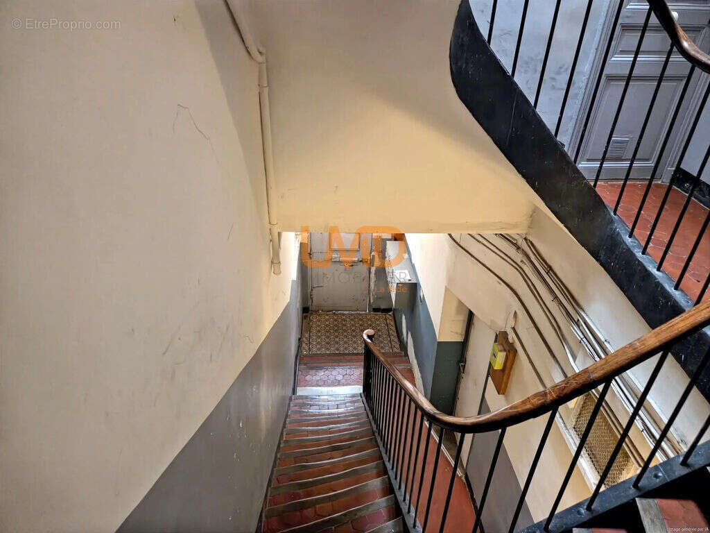 Appartement à MARSEILLE-4E