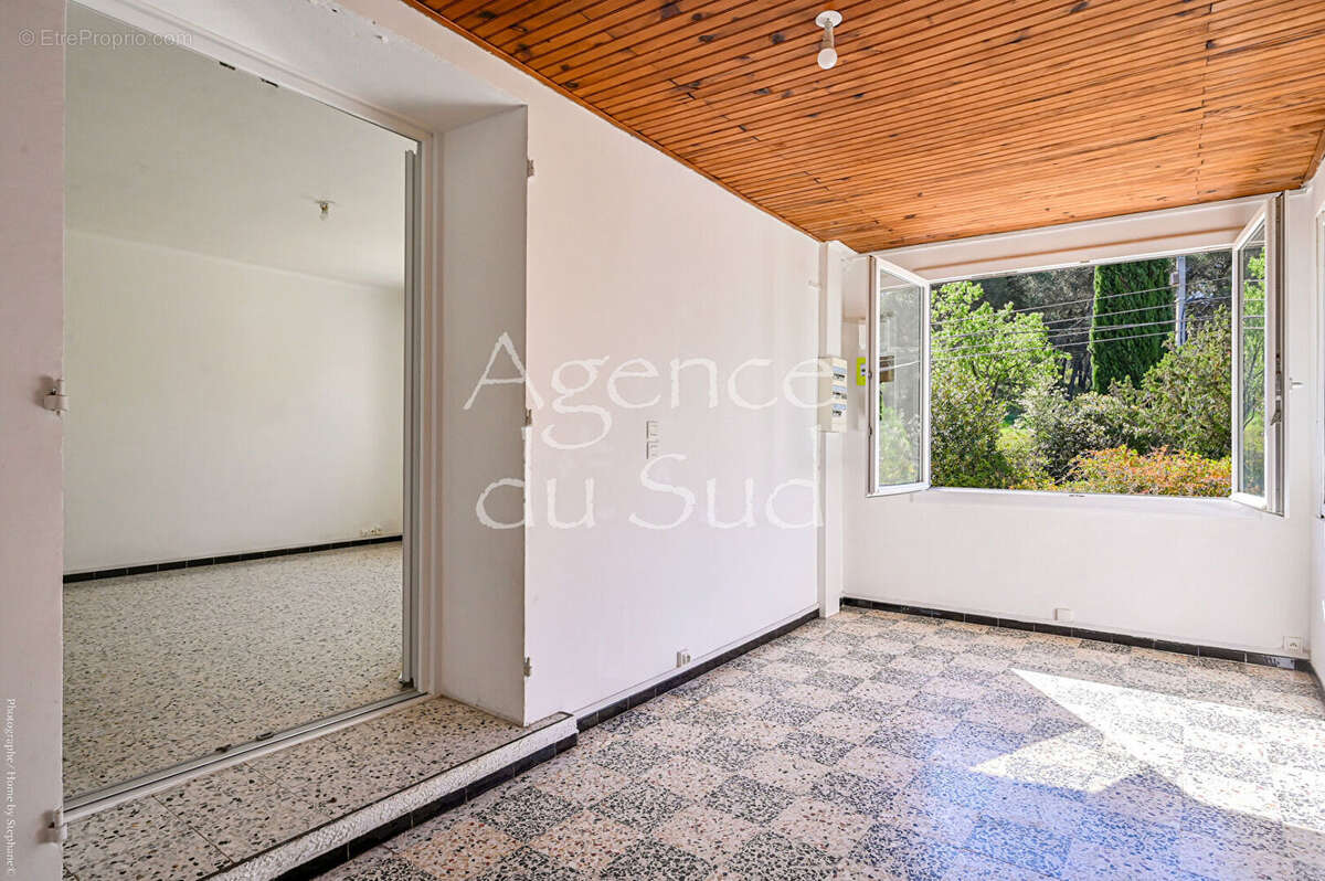 Exclusivité - Appartement Fuveau 3 pièces 71 m² avec studio de 18m² - photo 10