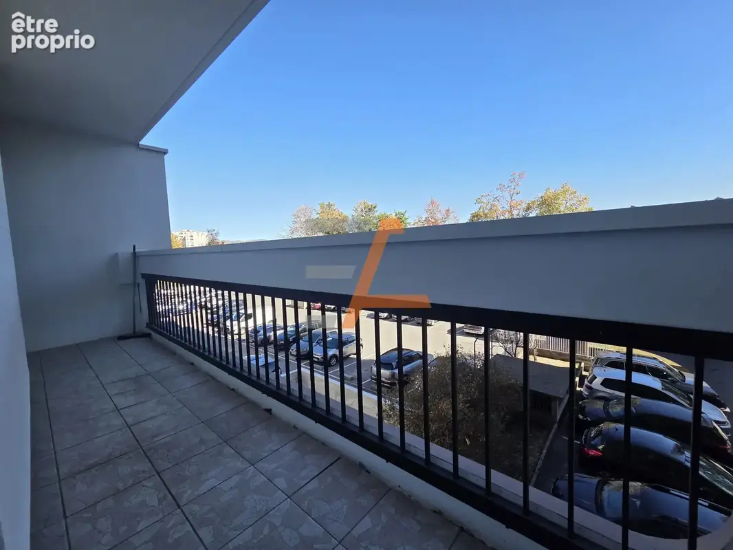 BERGSON   PROCHE CITÉ DU DESIGN   F4 de 75m2 avec 3 chambres, garage , parking et balcons - photo 3