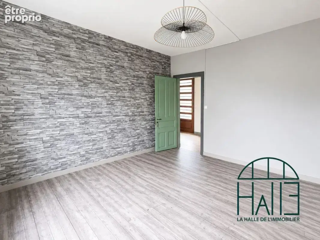 Maison 6 pièces 140 m² à vendre à Chalus (87230) - photo 4
