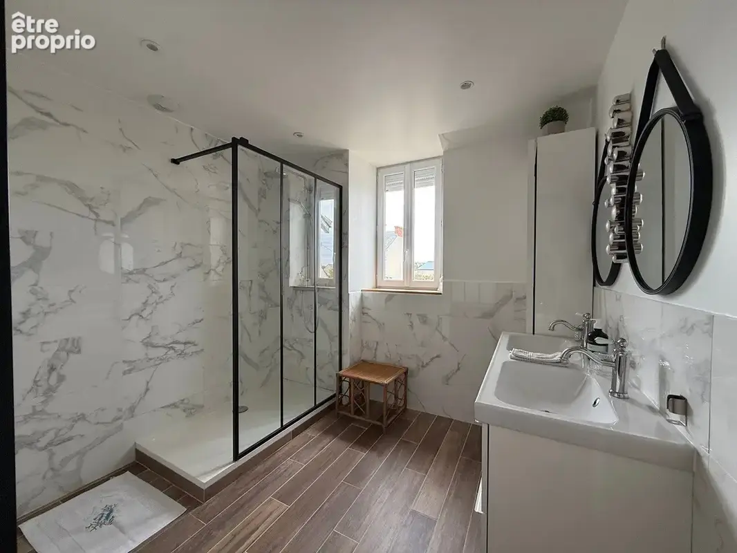 Maison 4 pièces 92 m² à vendre à Issoudun (36100) - photo 4