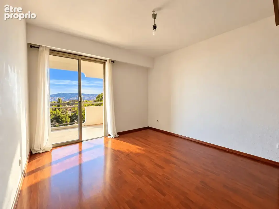 Hauteurs de Cannes - T3 85 m2 - Vue mer - Terrasse - Parking - Cave - Le Cannet - photo 8