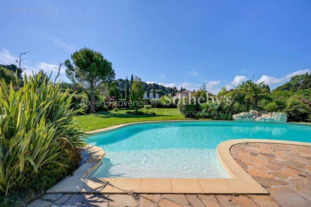 Maison à BOUC-BEL-AIR