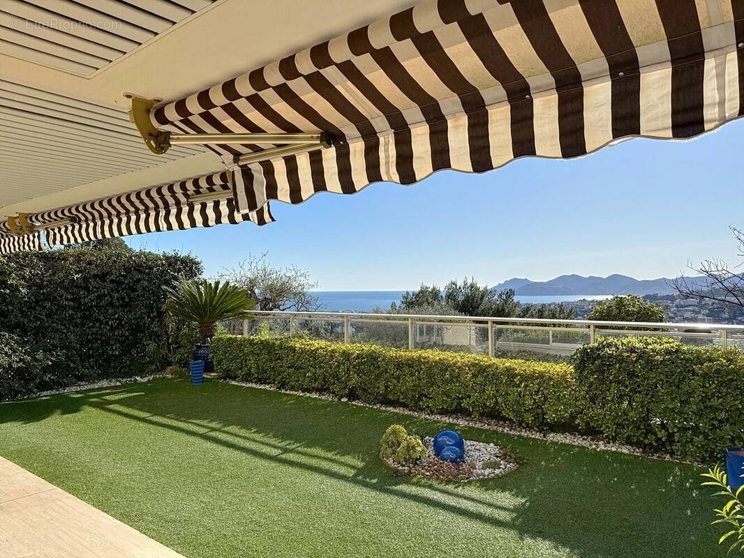 Appartement à LE CANNET