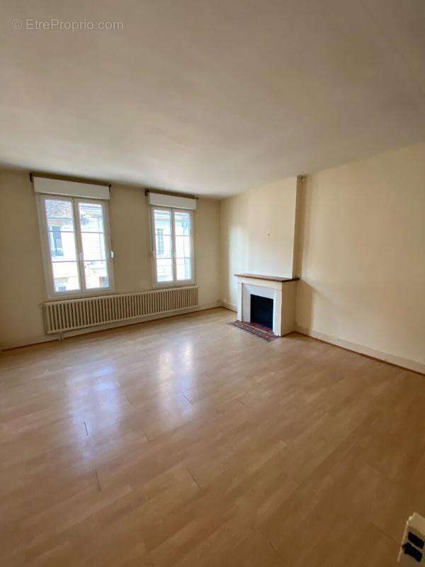 Montoire, Immeuble  de rentabilité sur 223 m2 - photo 2