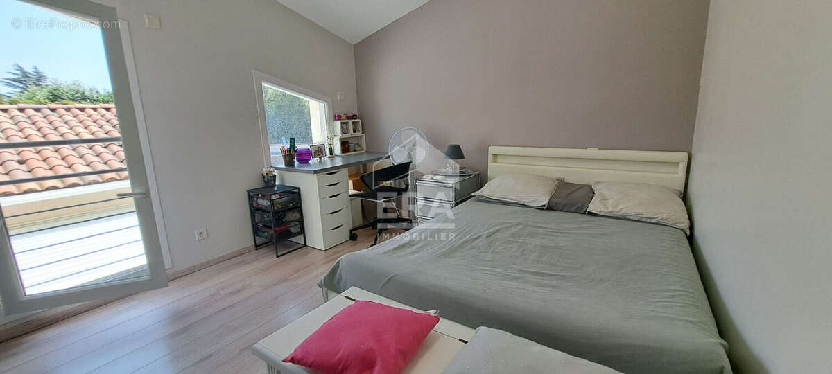 Maison à SAINT-MAURICE-DE-GOURDANS