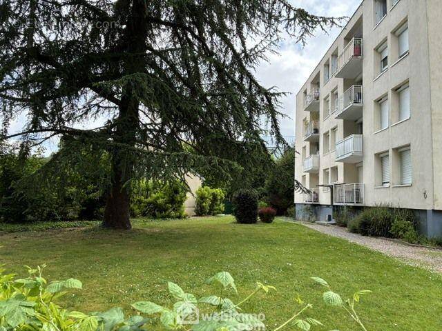 Appartement à MONT-SAINT-AIGNAN