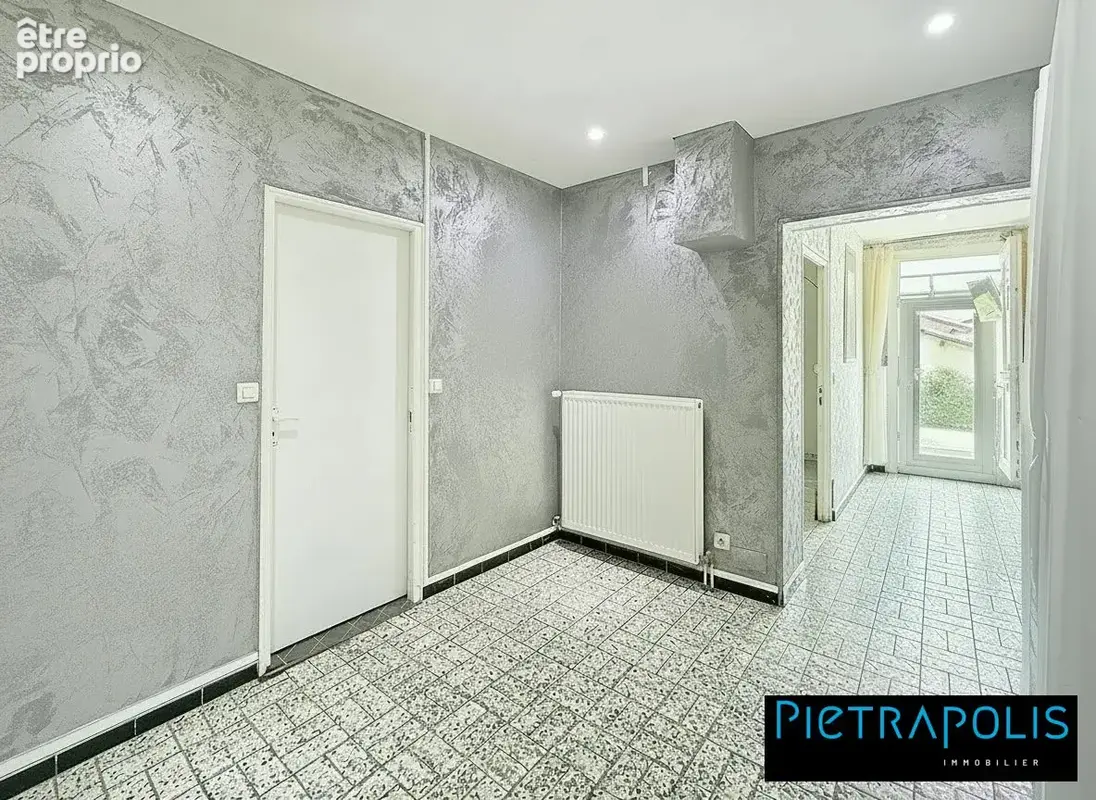 Appartement 6 pièces 111 m² à vendre à Arnas (69400) - photo 3