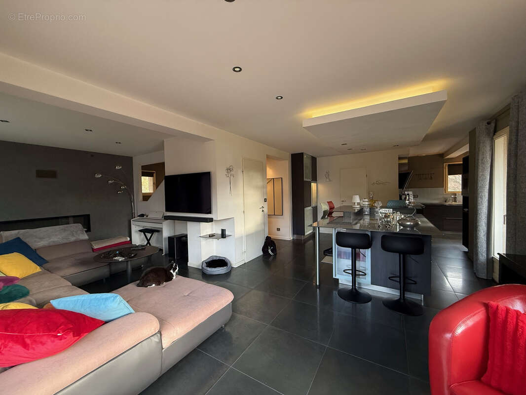 Maison à SAINT-ETIENNE-LES-REMIREMONT