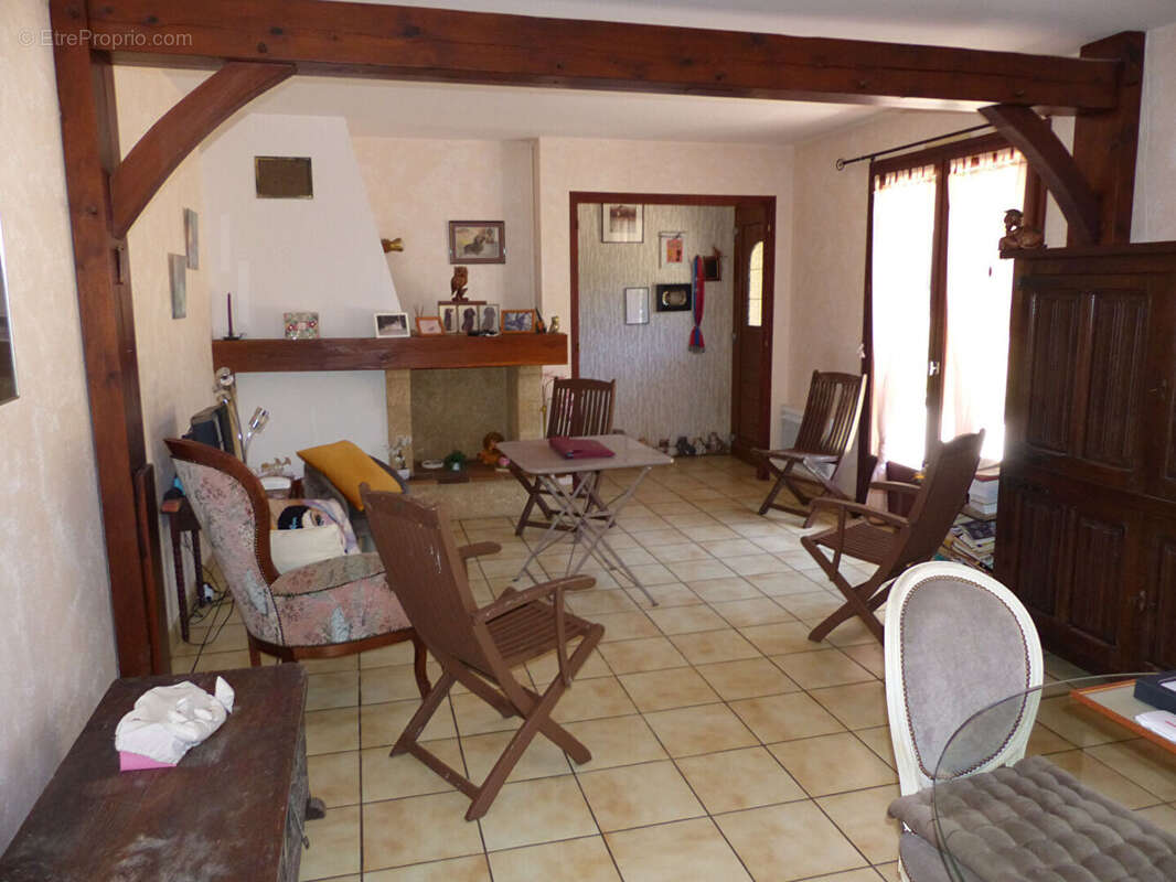 Maison à POUILLON