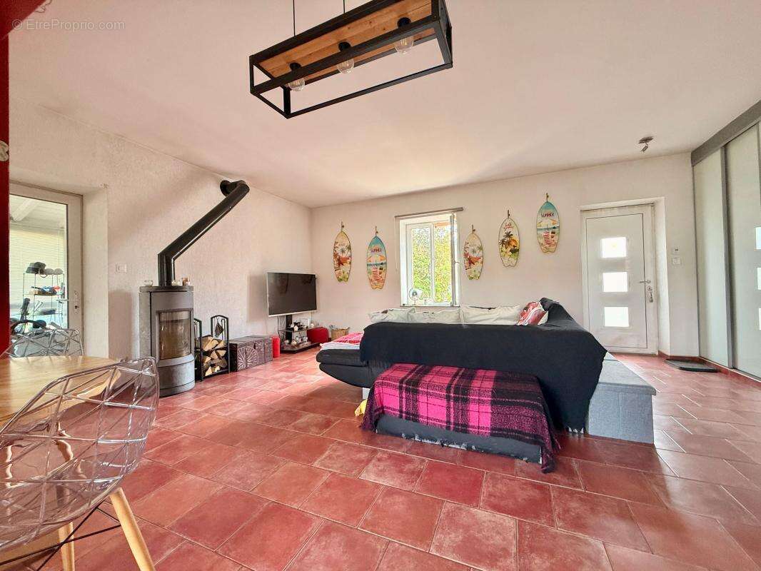 Maison À Vendre Athée 142m² , 3 chambres ,2062m² de terrain - photo 11