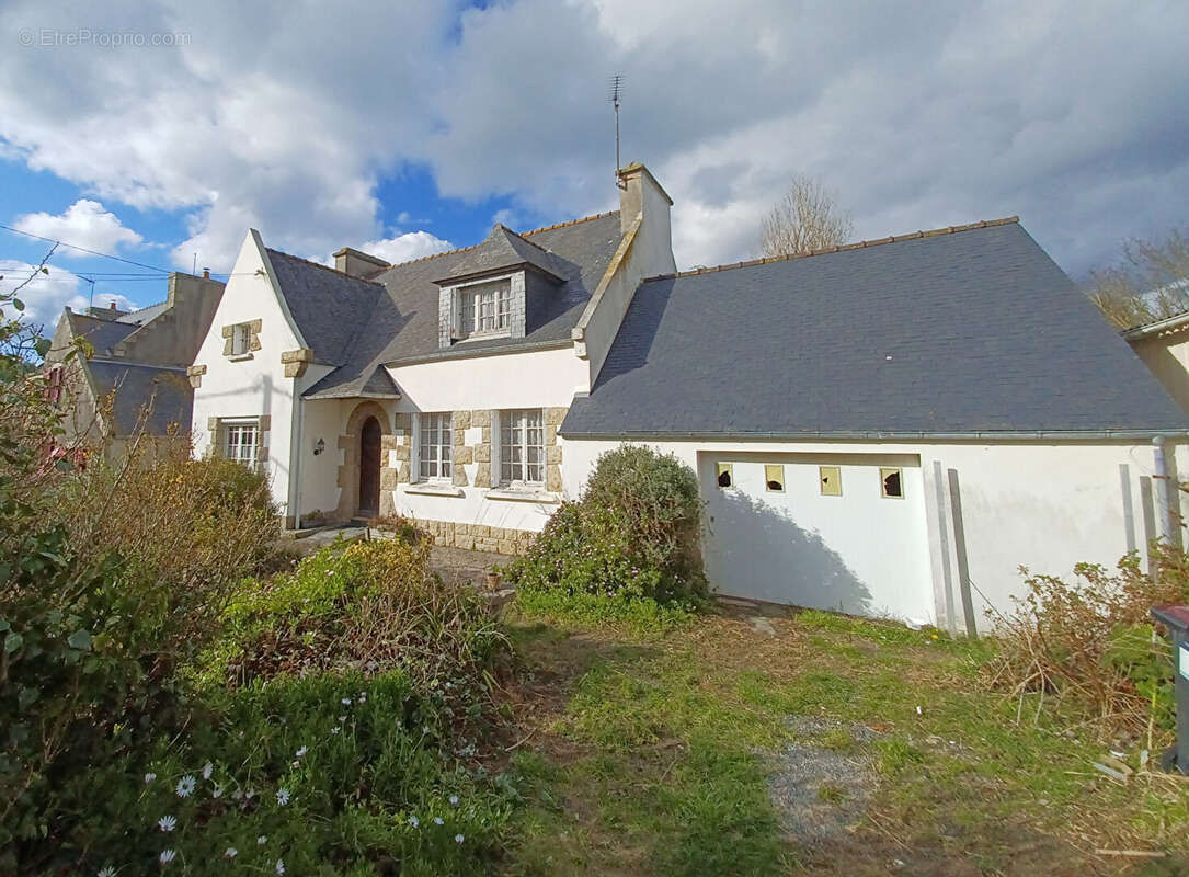 Maison à SANTEC
