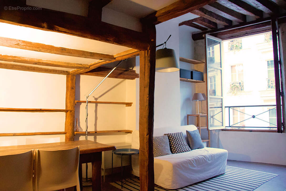 Appartement à PARIS-4E