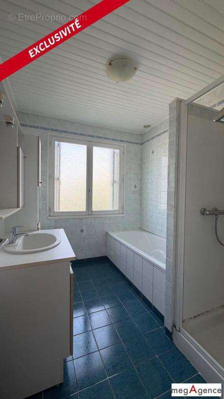 Maison de plain pied  3 chambres, séjour ouvert sur terrasse, sous sol total Jardin 403 m² clos- 78340 les clayes sous bois - photo 7