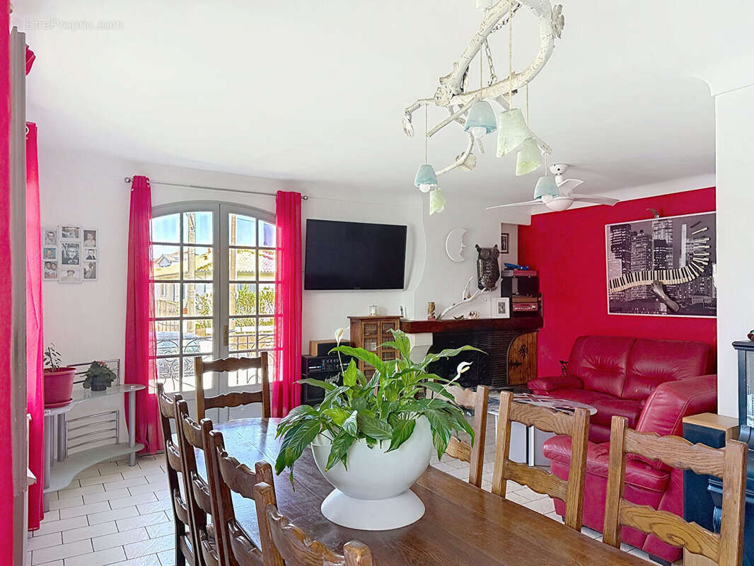 Maison à VILLENAVE-D'ORNON