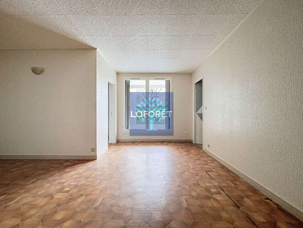 Appartement à ERAGNY