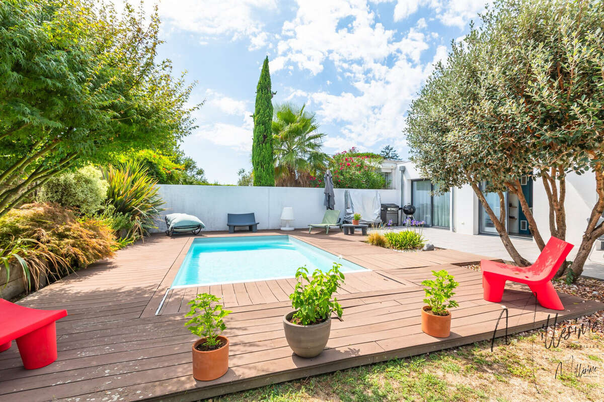Maison 198 m² à Anglet  - photo 2