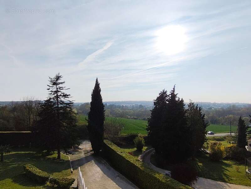 Maison à RUELLE-SUR-TOUVRE