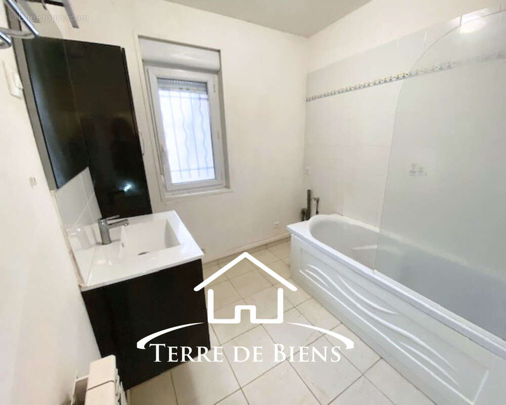 Appartement à VIC-SUR-AISNE