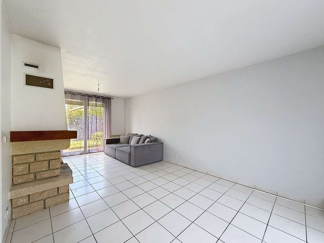 Appartement à vendre 4 pièces VILLE LA GRAND (74) - photo 4