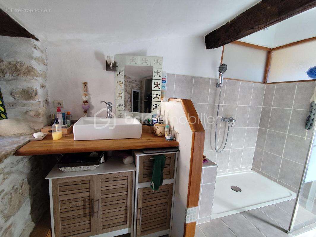 Maison de village ardechoise en pierres - photo 4