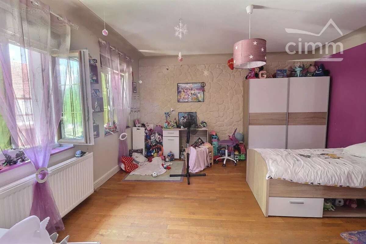 Maison 6 pièces de 167,80 m² – Terrain de 1 194 m²-  parcelle constructible - GAUBIVING - photo 8