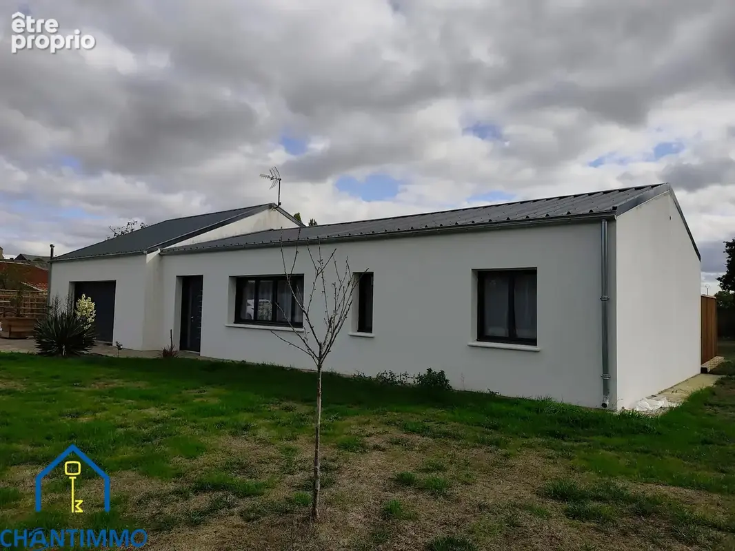 Pavillon de plain-pied spacieux et moderne sur un terrain de 5200 m2 - photo 3