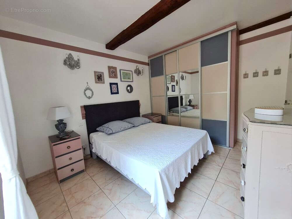 Appartement à SAINT-CHINIAN
