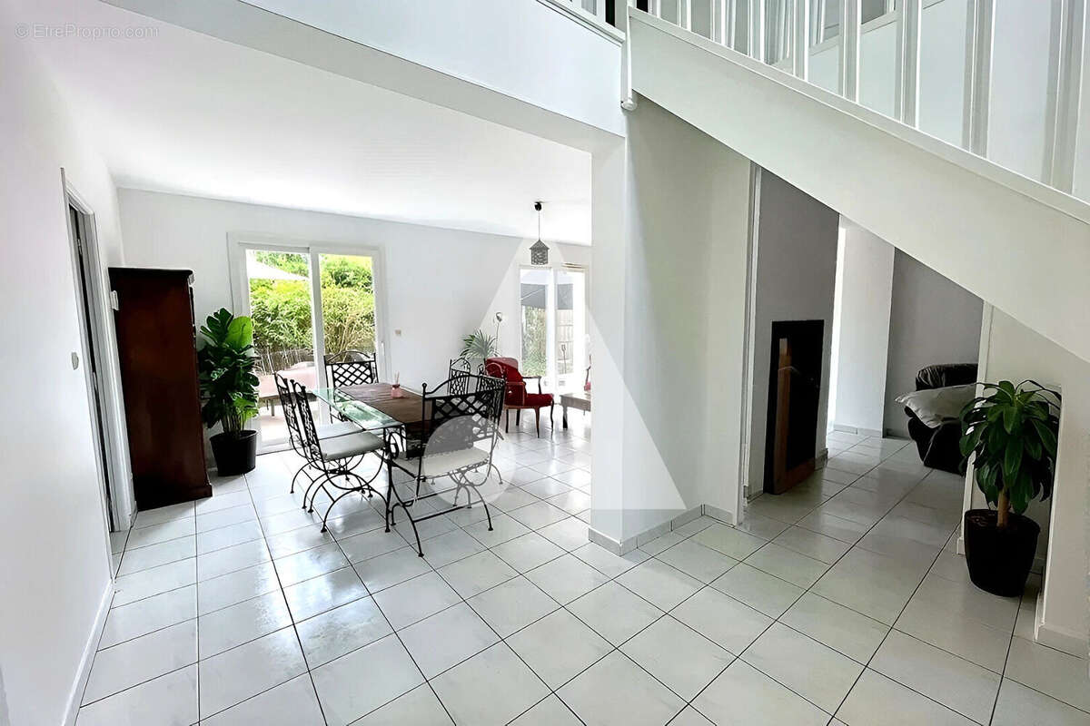 Maison à L'ISLE-ADAM