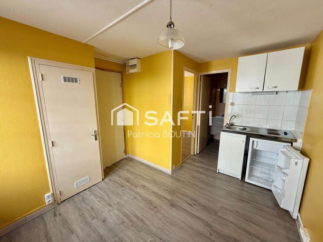 Appartement 55 m² à Niort  - photo 4