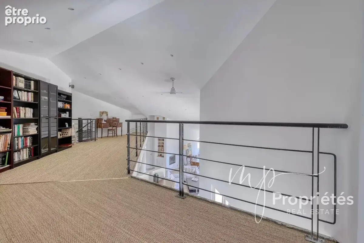 A VENDRE Maison  Rayol Canadel sur Mer. Propriété 300m² vue mer piscine proche plage - photo 19