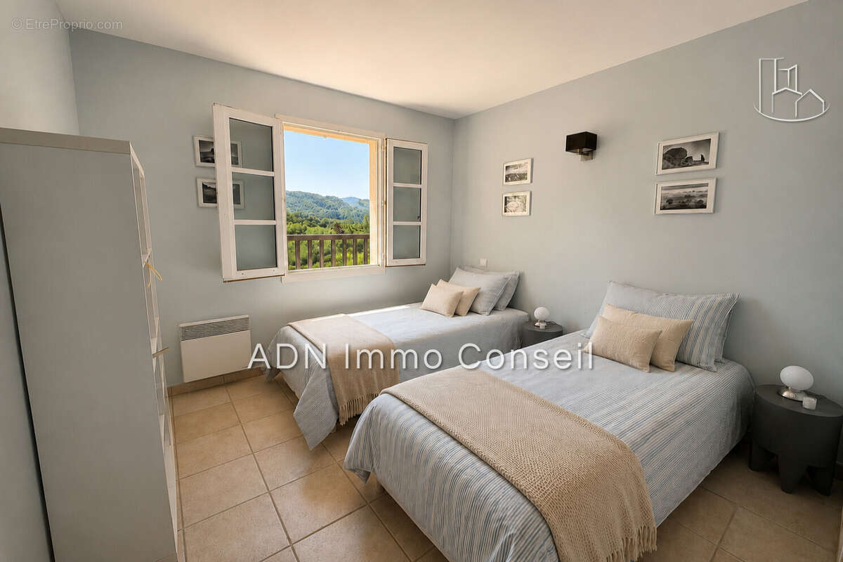 Appartement à MALLEMORT