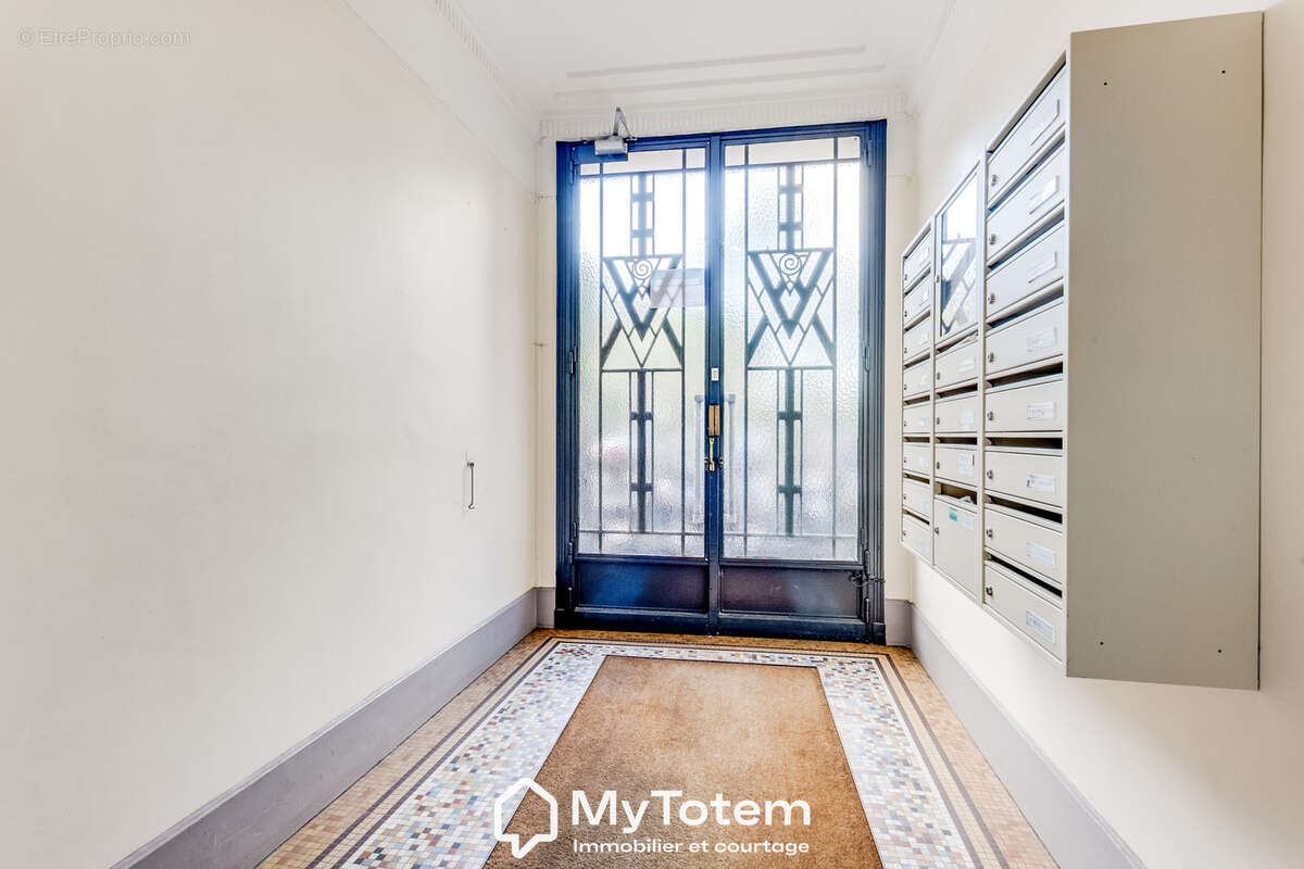 Appartement à LEVALLOIS-PERRET