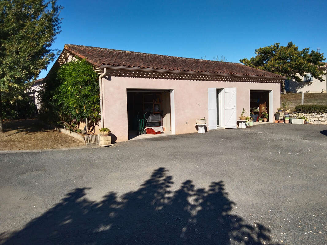 Maison à SAINT-PIERRE-D'EYRAUD
