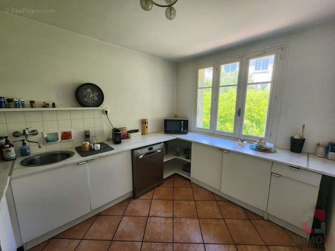 Maison à PUY-L&#039;EVEQUE