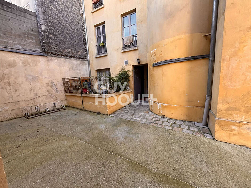 Appartement à SAINT-OUEN