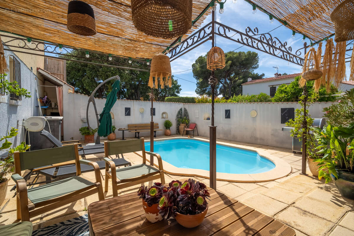 Maison à SIX-FOURS-LES-PLAGES