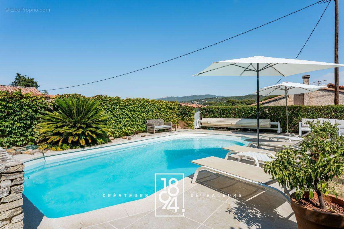 Maison type 5-135 m2  Piscine  Dépendance 20 m2  Garage - photo 3