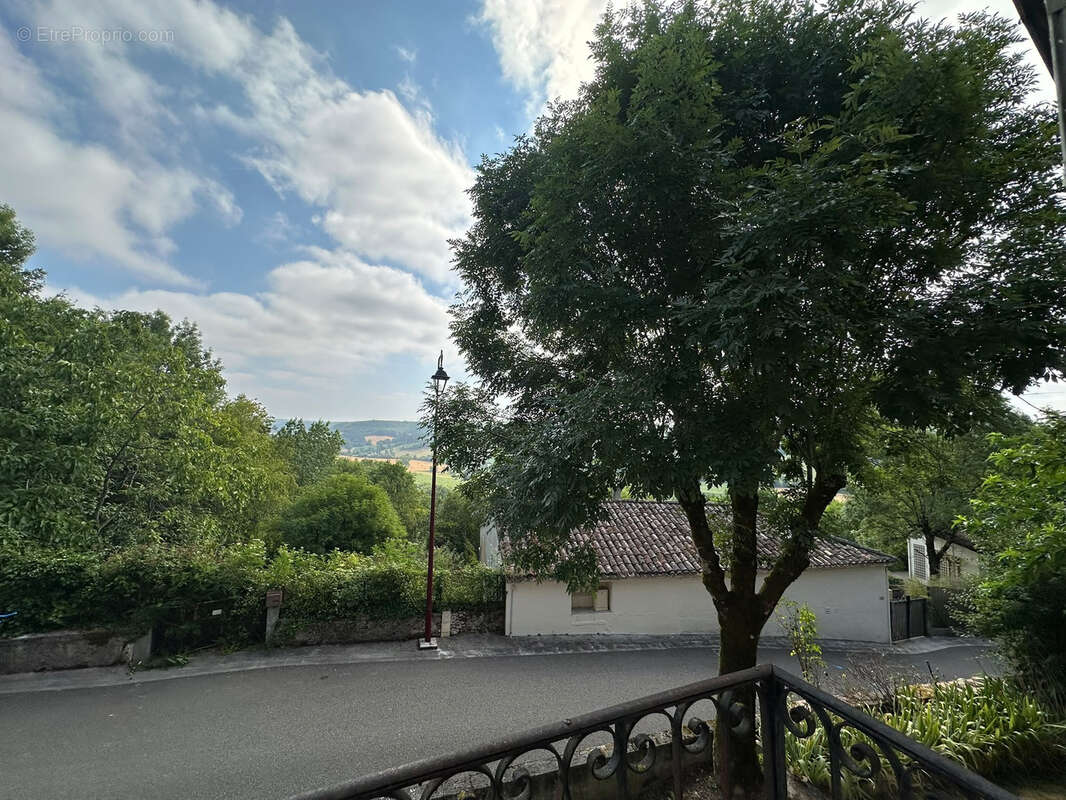 Maison de caractère avec jardin   Roquecor - photo 11