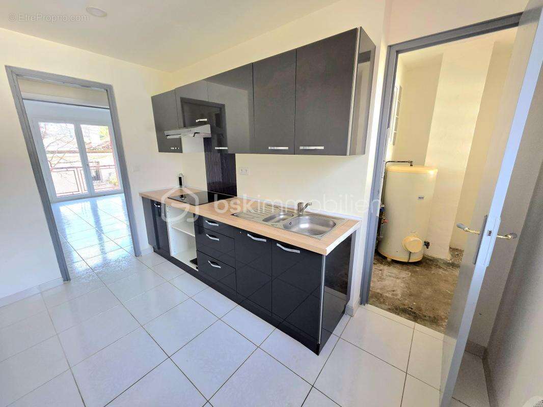 Appartement à VALREAS