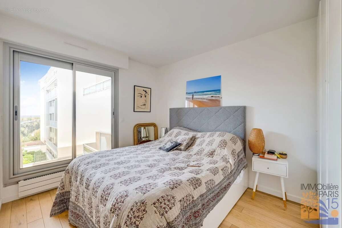 Appartement à PARIS-15E