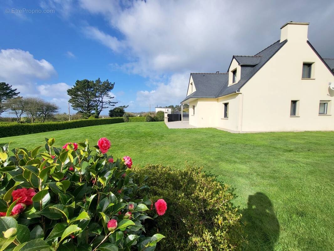 Maison 9 pièces 172 m² · à Telgruc-sur-Mer · 172 m² · 565 000 €