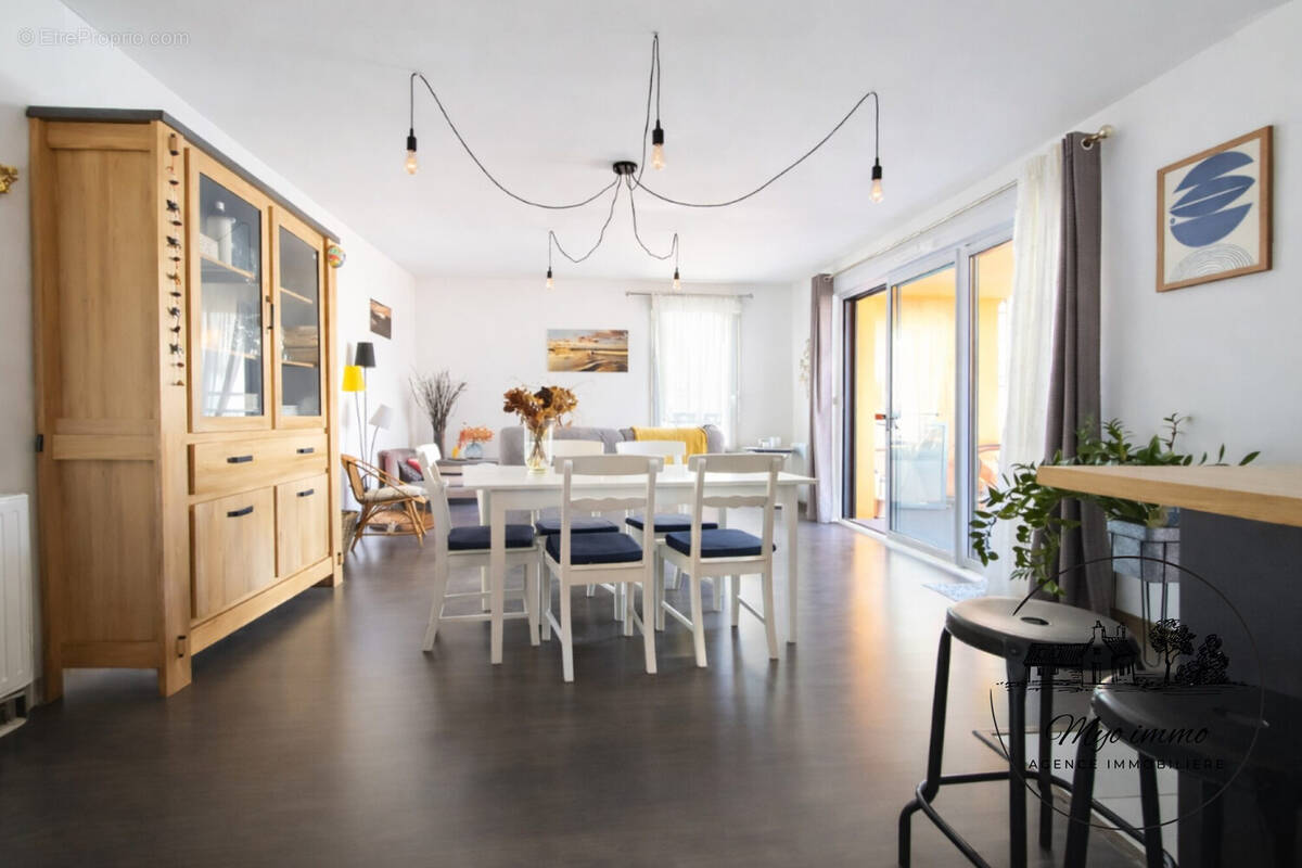 pièce de vie - Appartement à NANTES