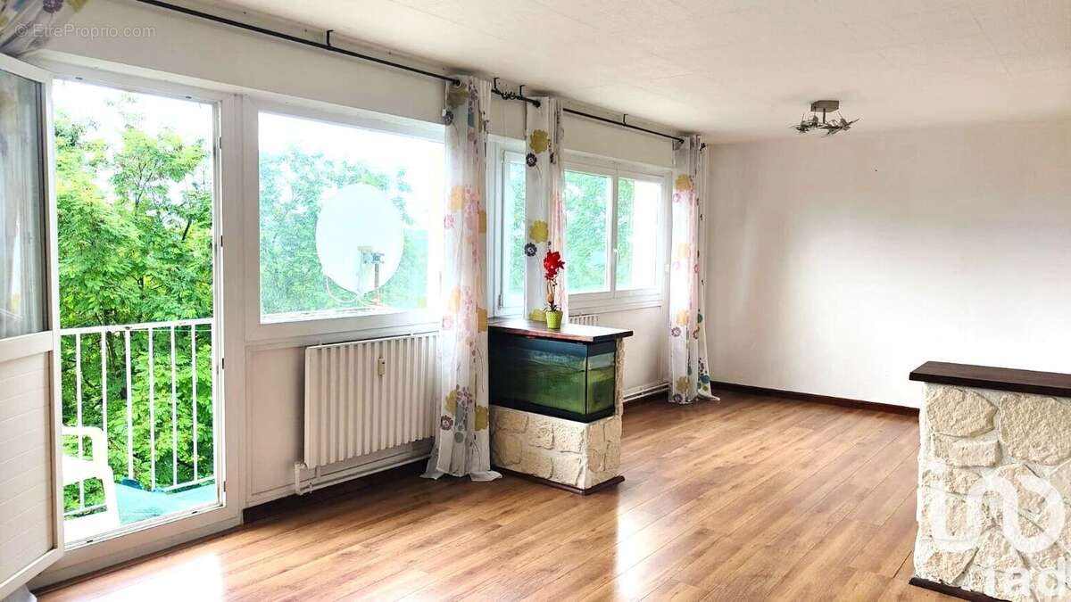 Photo 2 - Appartement à IRIGNY