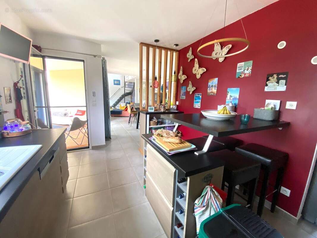 Maison 138 m² à Cambes  - photo 6