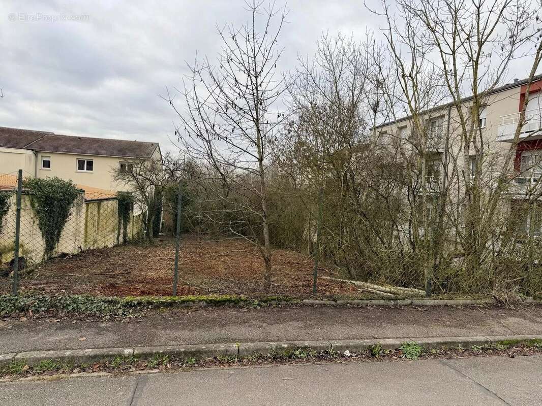 Terrain à FAULQUEMONT