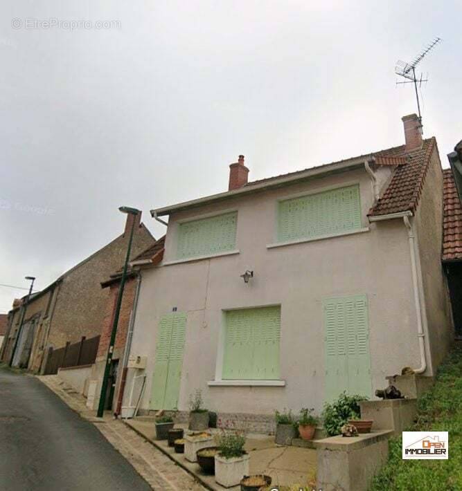 Maison à CHATEAUMEILLANT