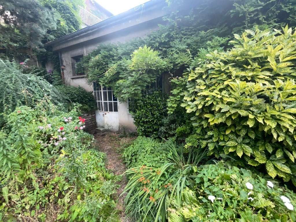 Appartement à LA FOUILLOUSE